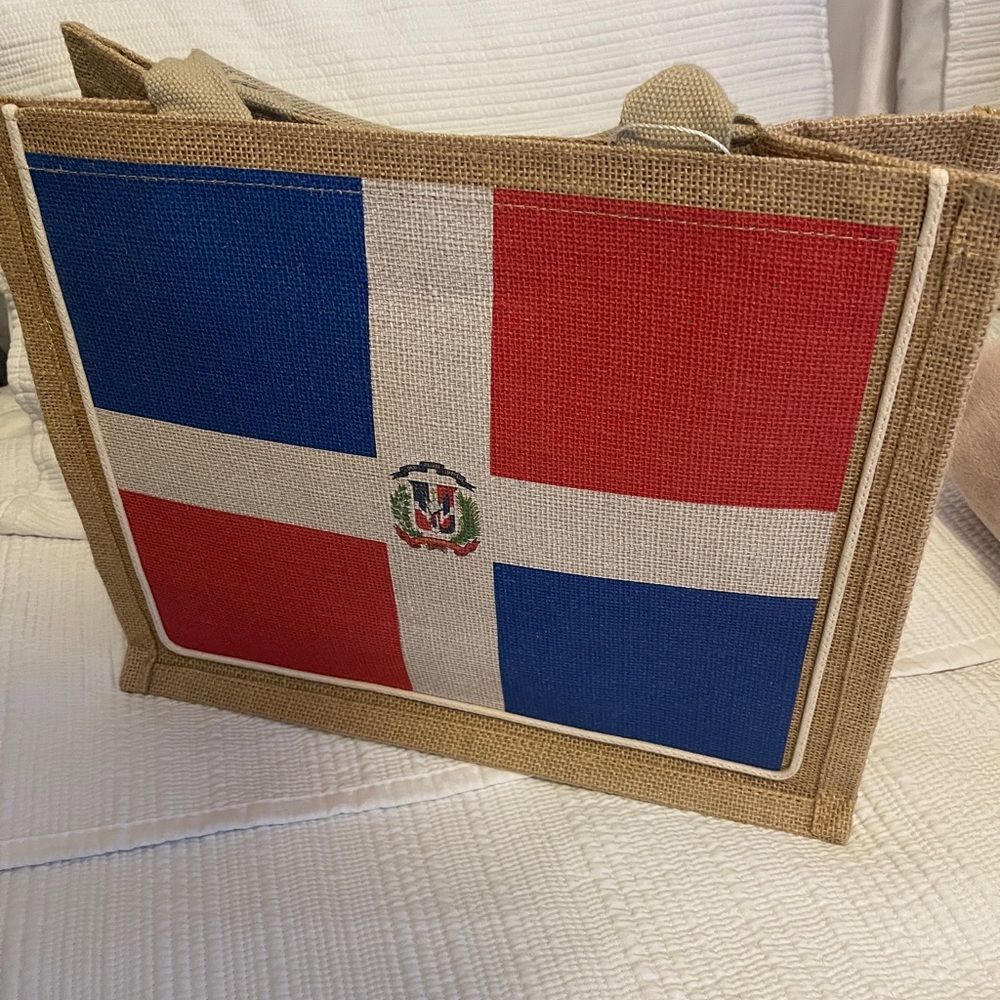 Handmade Dominican Republic Flag Straw Tote 🇩🇴 | Eco-Friendly Jute Beach Bag